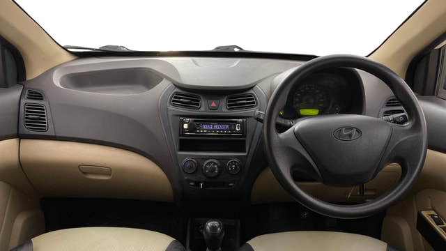 View Hyundai EON Image 15 Used Hyundai EON Image 15