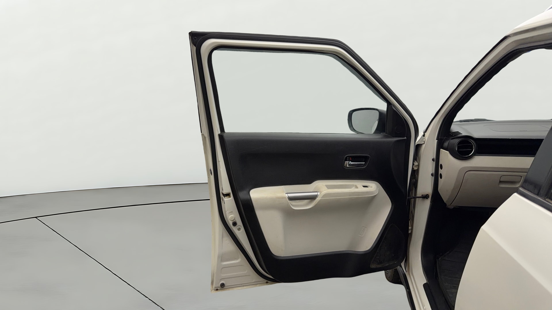 View 2023 Maruti Suzuki 1000 Base Variant Image 30 Used 2023 Maruti Suzuki 1000 Base Variant Image 30