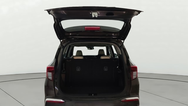View Kia Carens Image 33 Used Kia Carens Image 33