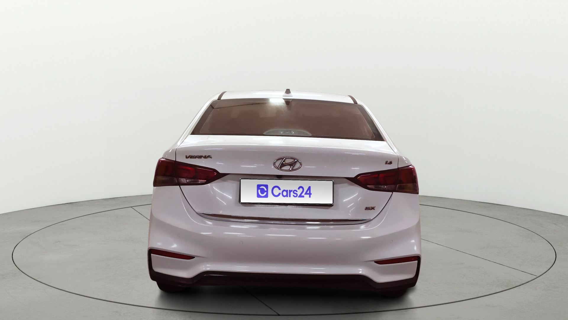 View 2018 Hyundai Verna 1.6 VTVT SX (O) Image 43 Used 2018 Hyundai Verna 1.6 VTVT SX (O) Image 43