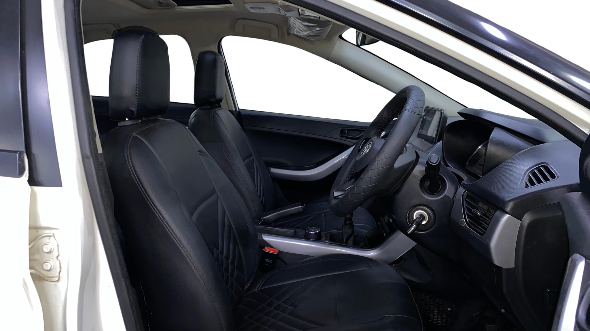 View 2025 Tata Nexon Revotron XE Image 25 Used 2025 Tata Nexon Revotron XE Image 25