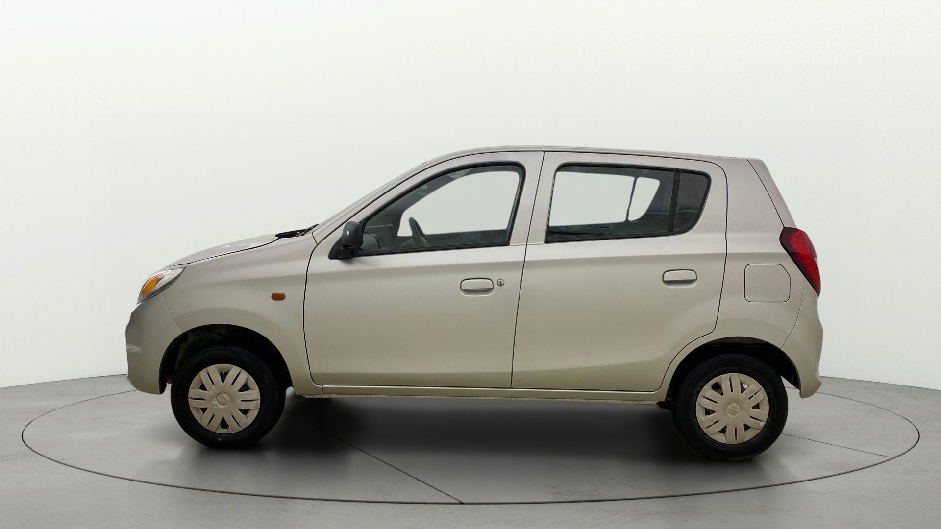 View 2019 Maruti Suzuki 1000 Base Variant Image 5 Used 2019 Maruti Suzuki 1000 Base Variant Image 5