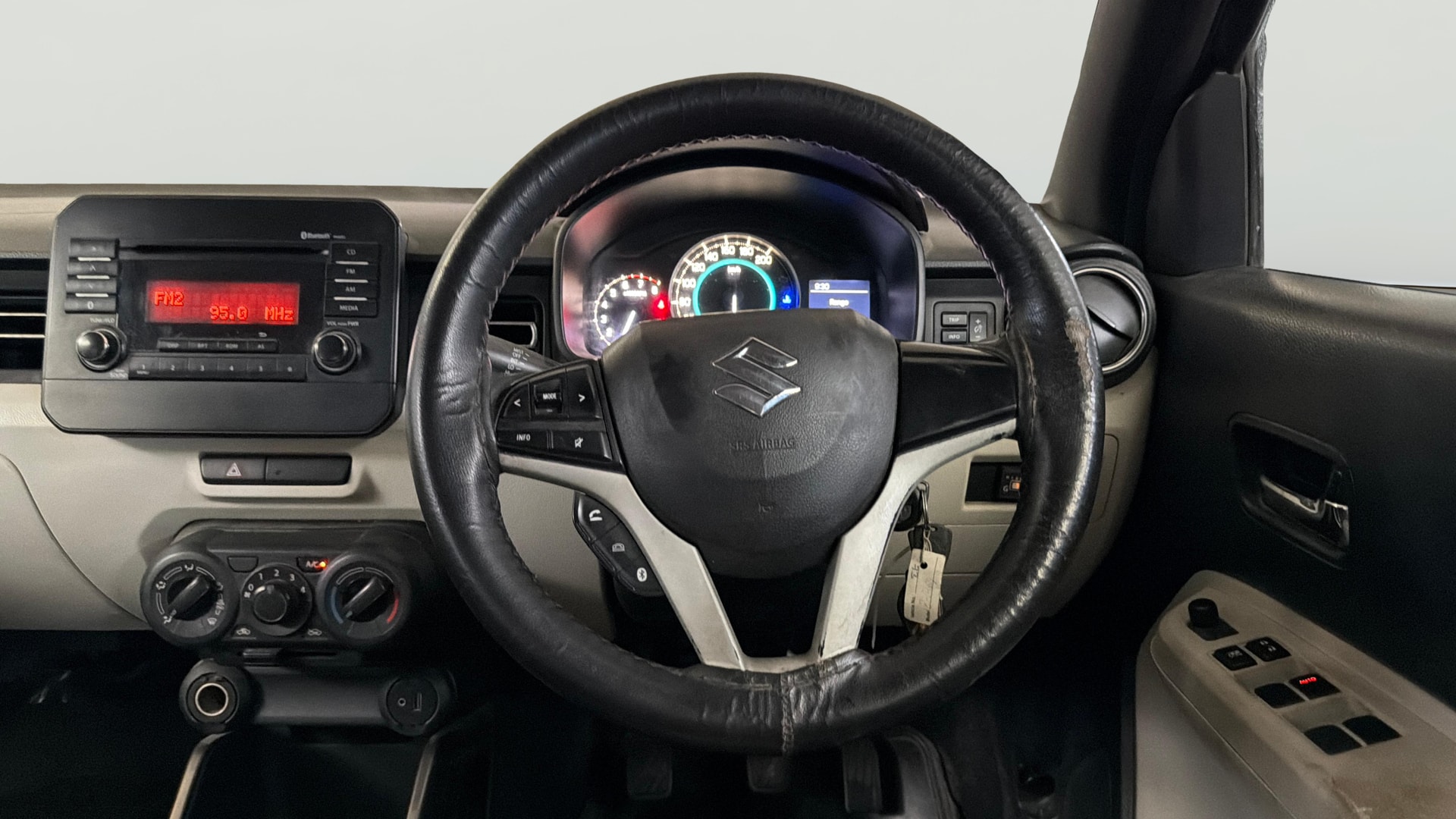 View 2018 Maruti Suzuki 1000 Base Variant Image 12 Used 2018 Maruti Suzuki 1000 Base Variant Image 12