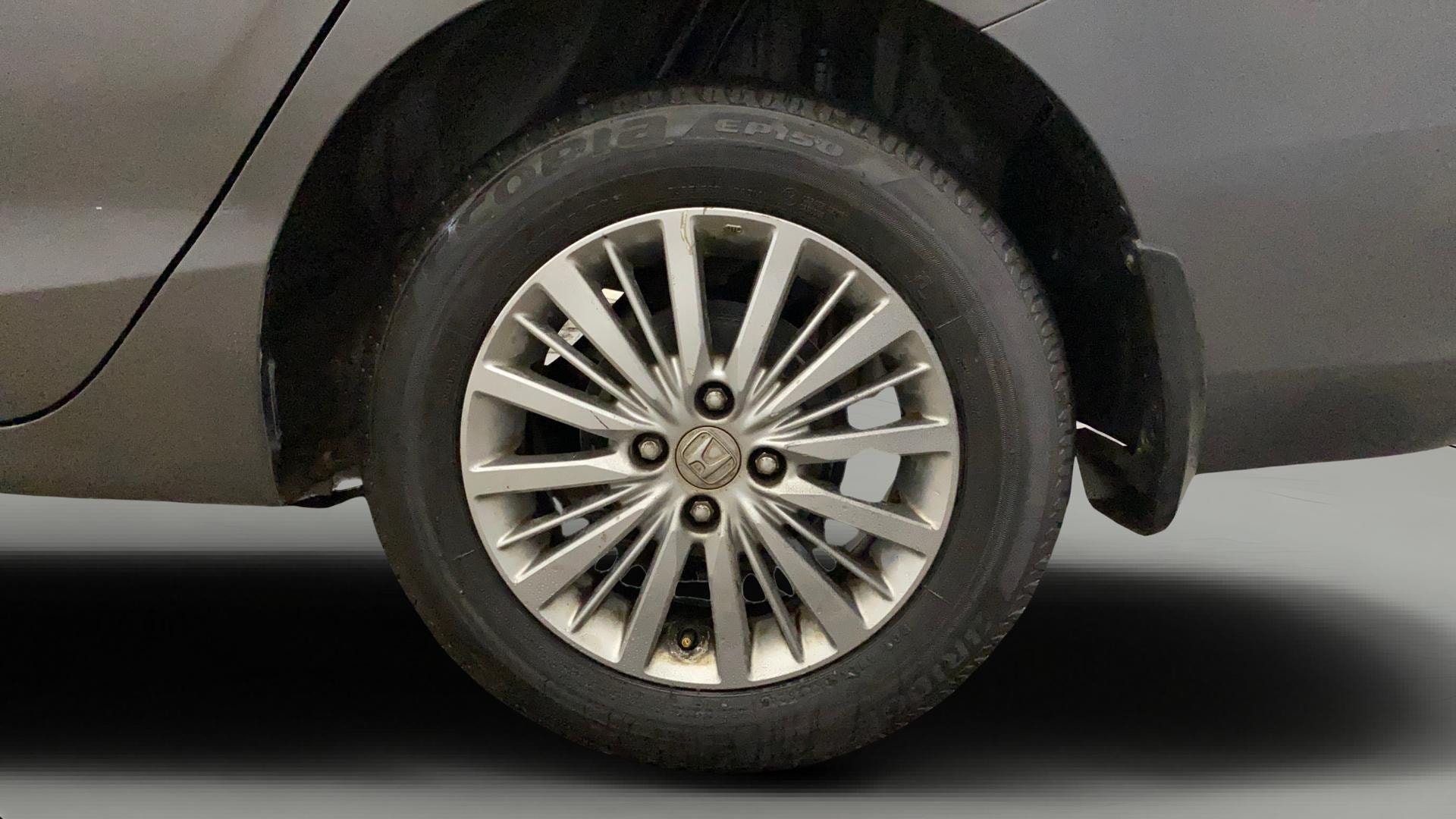 View 2020 Honda City ZX MT Diesel Anniversary Edition Image 12 Used 2020 Honda City ZX MT Diesel Anniversary Edition Image 12