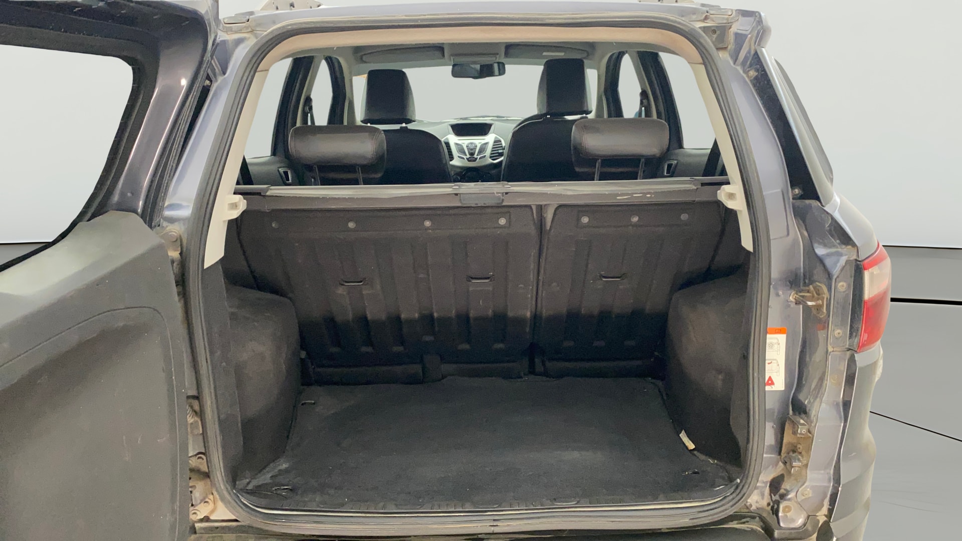 View 2015 Ford EcoSport 1.5 TDCi Diesel Ambiente BS IV Image 40 Used 2015 Ford EcoSport 1.5 TDCi Diesel Ambiente BS IV Image 40
