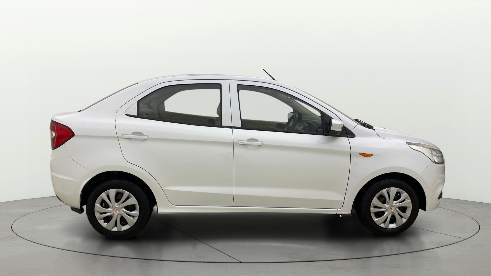 View 2016 Ford Figo Aspire 1.2P Ambiente MT BS IV Image 8 Used 2016 Ford Figo Aspire 1.2P Ambiente MT BS IV Image 8