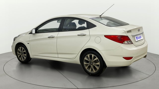 View Hyundai Fluidic Verna Image 2 Used Hyundai Fluidic Verna Image 2