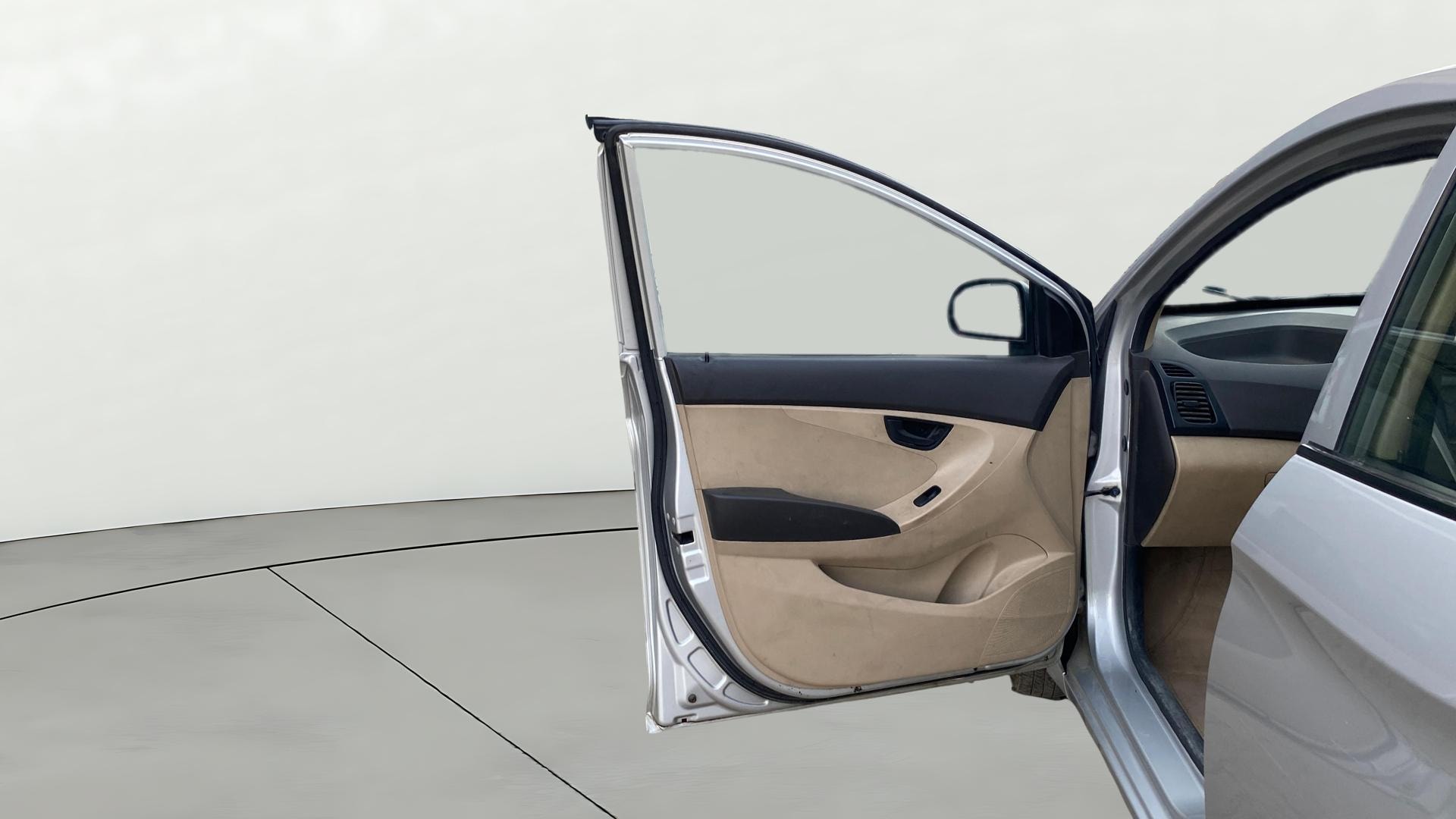 View 2018 Hyundai EON Era Plus Image 30 Used 2018 Hyundai EON Era Plus Image 30