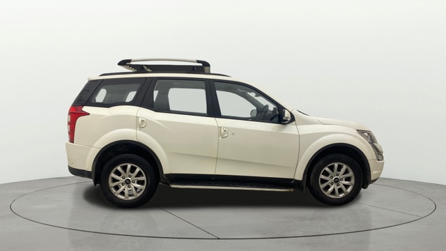 View Mahindra XUV500 Image 29 Used Mahindra XUV500 Image 29