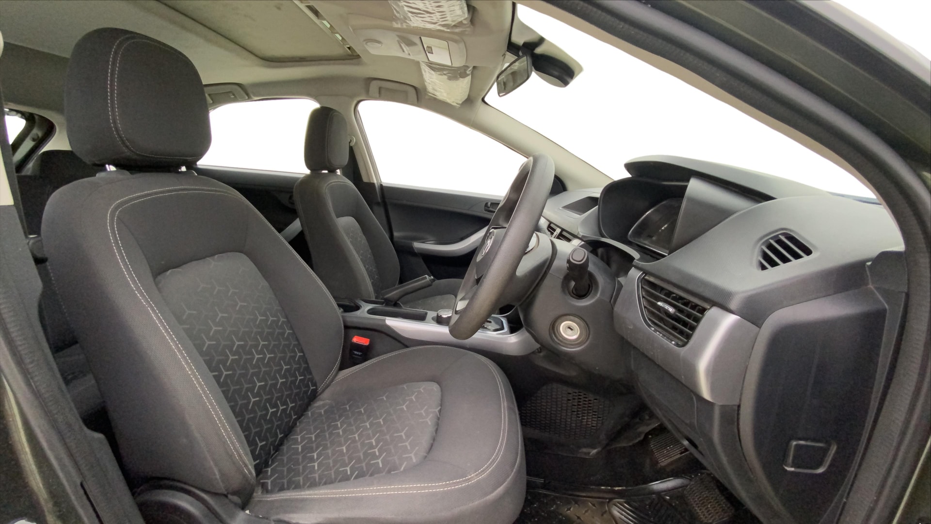 View 2020 Tata Nexon Revotron XE Image 26 Used 2020 Tata Nexon Revotron XE Image 26