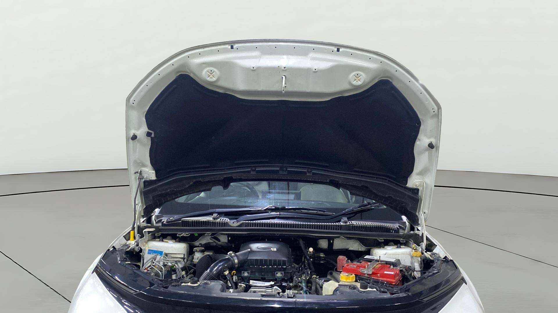 View 2025 Tata Curvv Smart 1.2 Revotron Petrol 6MT Image 33 Used 2025 Tata Curvv Smart 1.2 Revotron Petrol 6MT Image 33