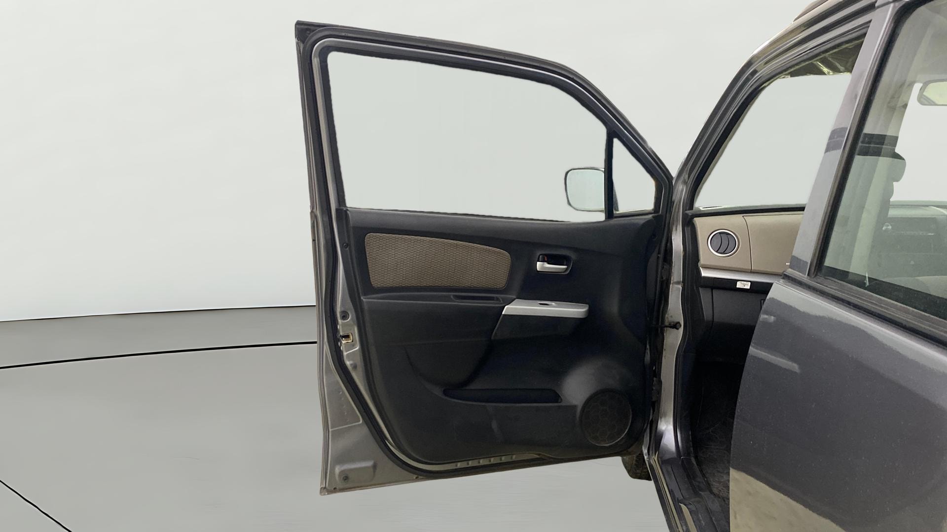 View 2014 Maruti Suzuki 1000 Base Variant Image 30 Used 2014 Maruti Suzuki 1000 Base Variant Image 30