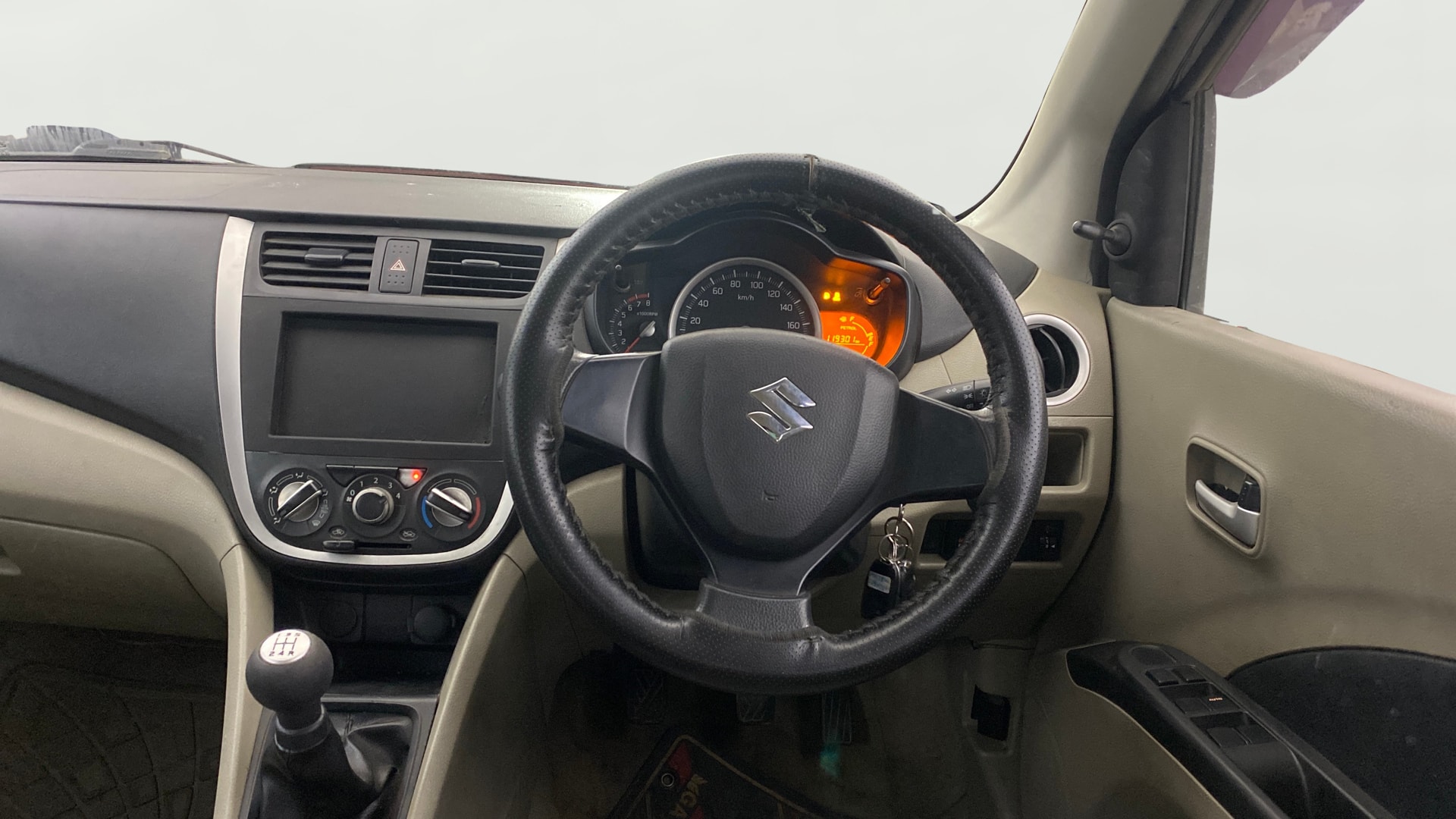 View 2015 Maruti Suzuki 1000 Base Variant Image 20 Used 2015 Maruti Suzuki 1000 Base Variant Image 20