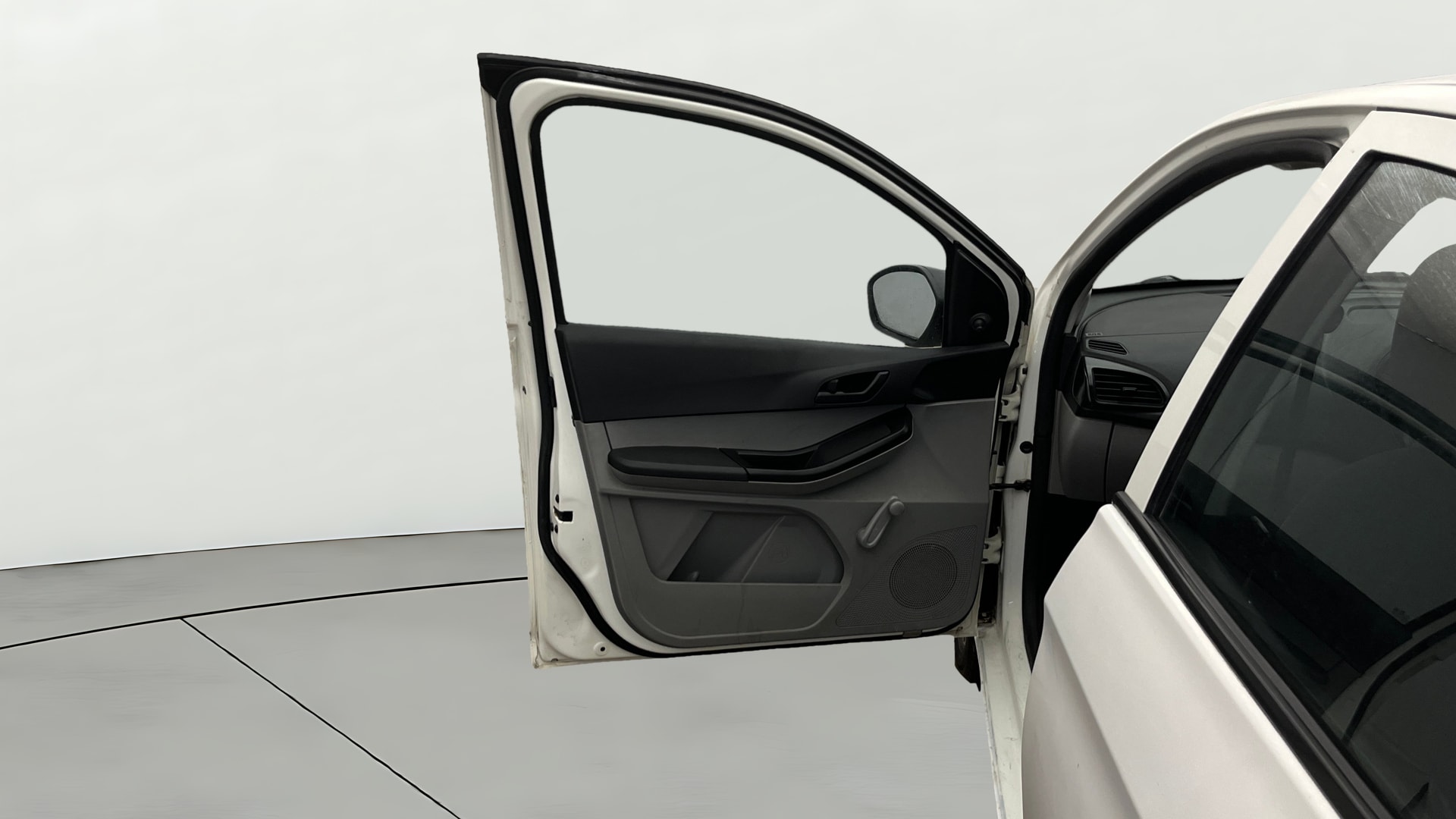 Used 2023 Tata Tiago Used 2023 Tata Tiago