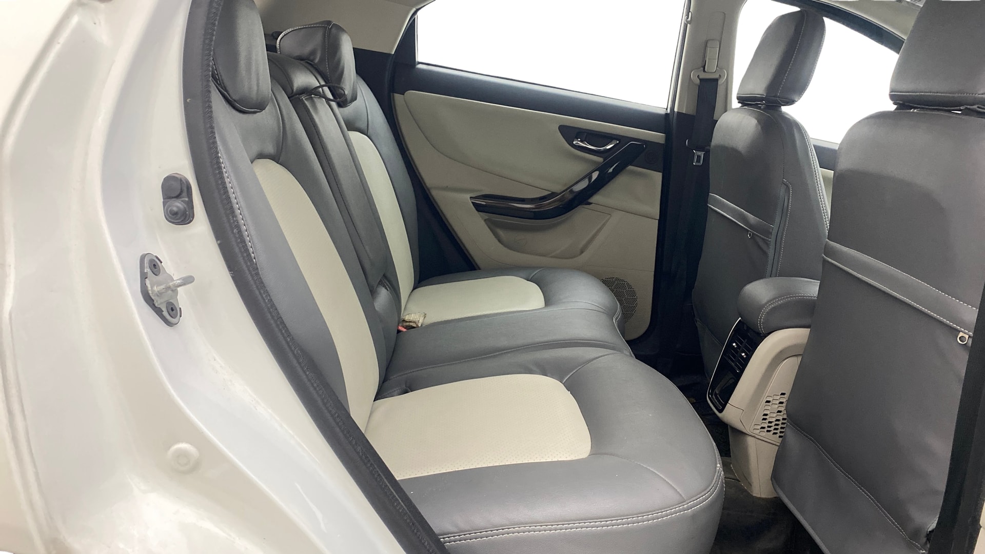 View 2024 Tata Nexon Revotron XZ Plus Lux Image 29 Used 2024 Tata Nexon Revotron XZ Plus Lux Image 29