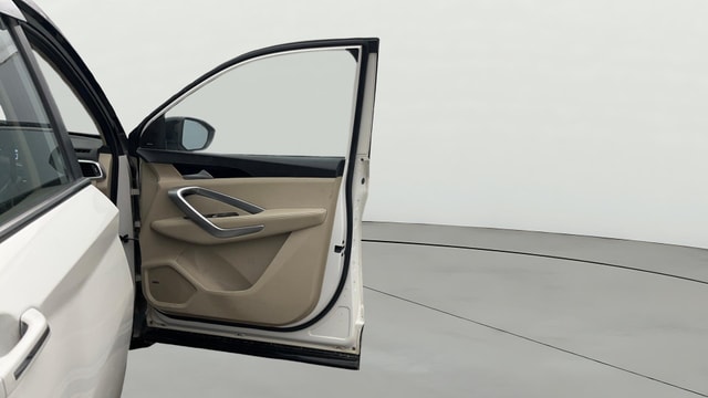 View MG Hector Image 47 Used MG Hector Image 47