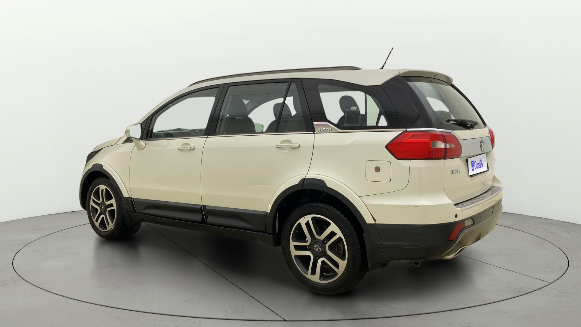 View 2017 Tata Hexa XT 4X2 Image 2 Used 2017 Tata Hexa XT 4X2 Image 2