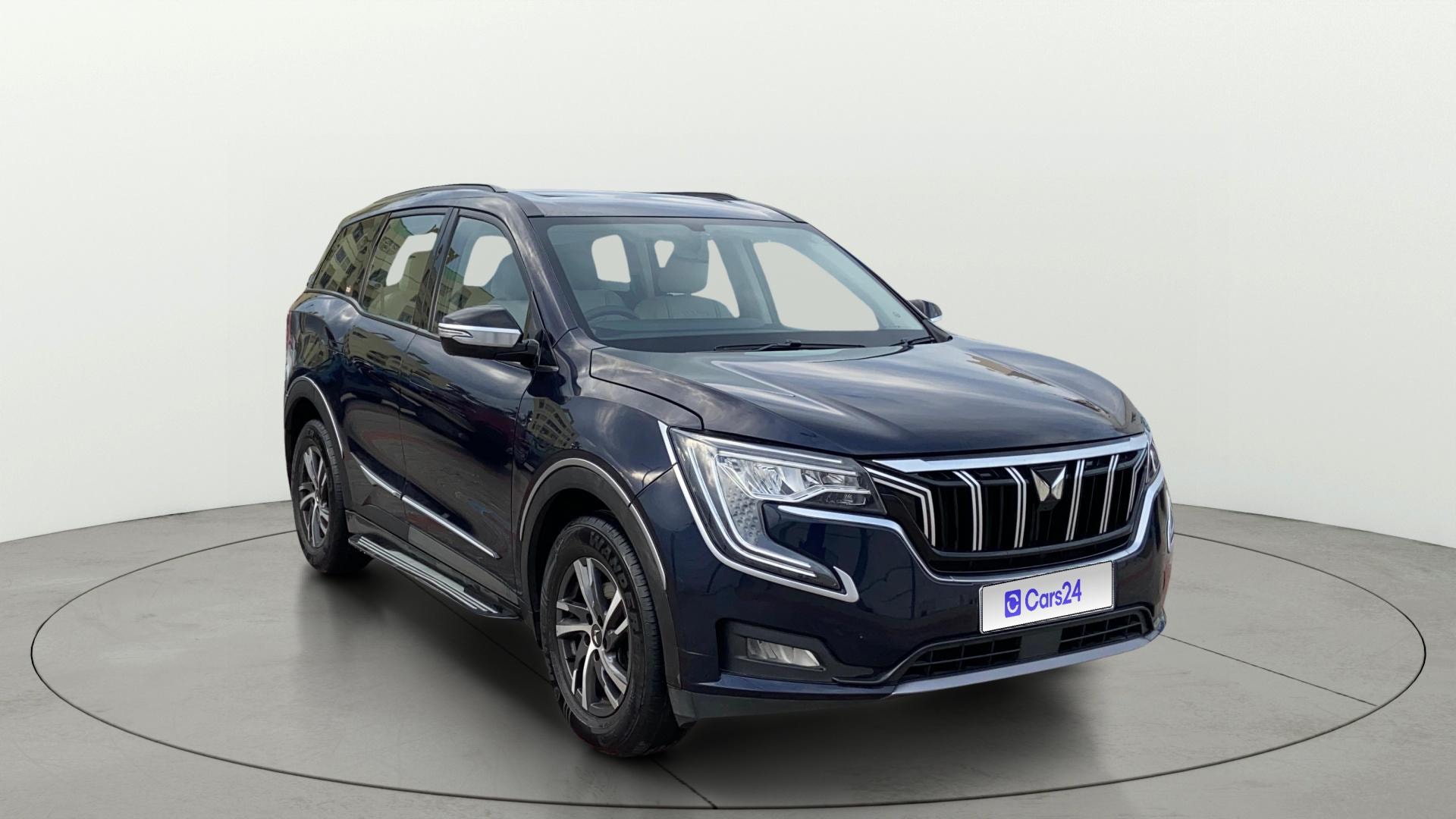View 2022 Mahindra XUV700 MX Petrol 5 STR Image 36 Used 2022 Mahindra XUV700 MX Petrol 5 STR Image 36
