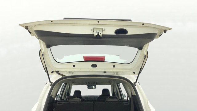 View Kia Carens Image 17 Used Kia Carens Image 17