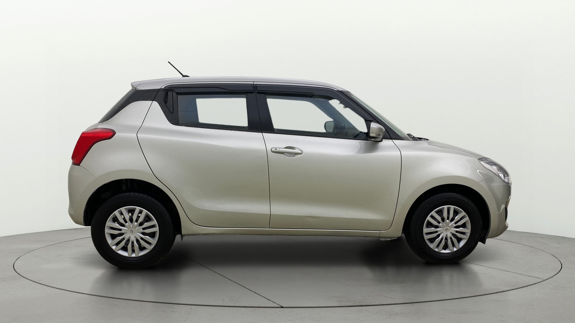 View 2019 Maruti Suzuki 1000 Base Variant Image 8 Used 2019 Maruti Suzuki 1000 Base Variant Image 8