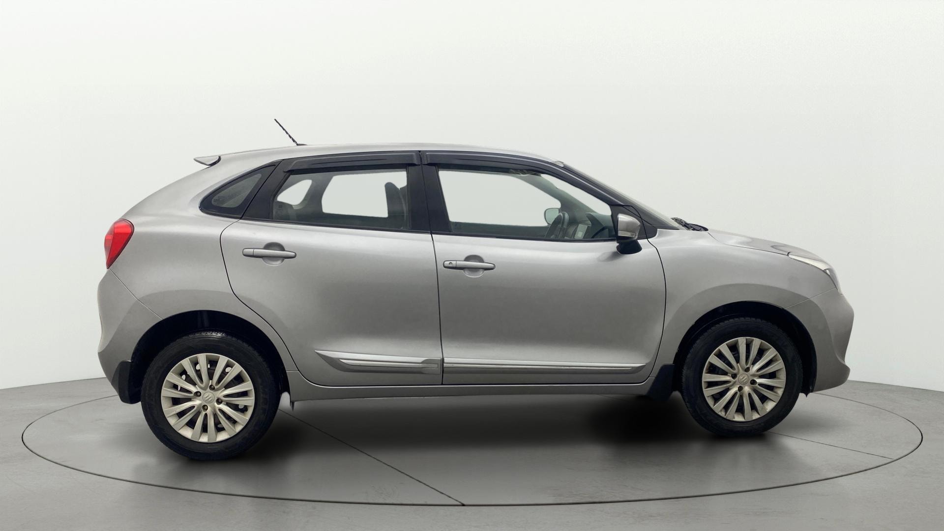 View 2019 Maruti Suzuki 1000 Base Variant Image 8 Used 2019 Maruti Suzuki 1000 Base Variant Image 8