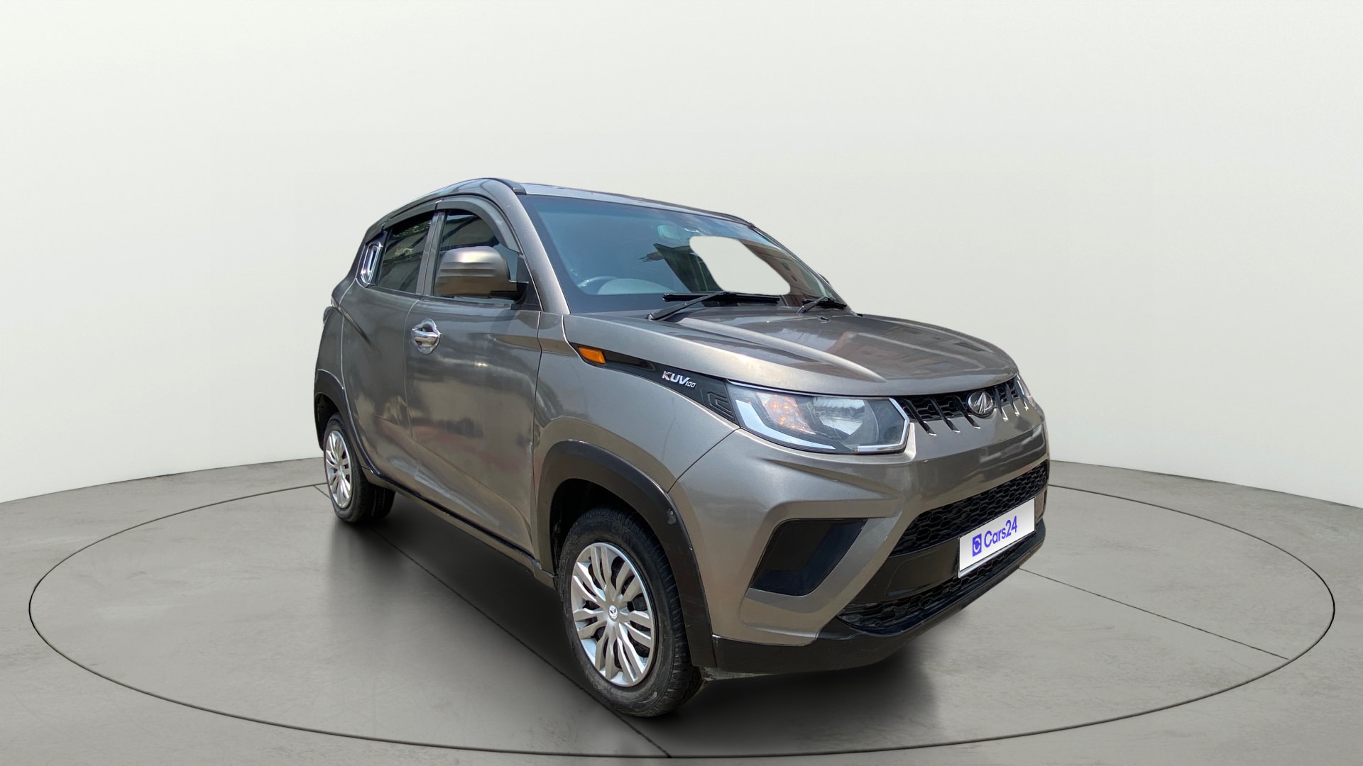 View 2020 Mahindra KUV100 K2 Petrol BS IV Image 21 Used 2020 Mahindra KUV100 K2 Petrol BS IV Image 21