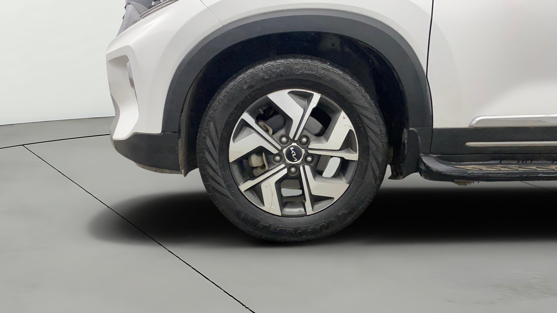 View 2023 Kia Sonet HTX iMT Petrol Image 37 Used 2023 Kia Sonet HTX iMT Petrol Image 37