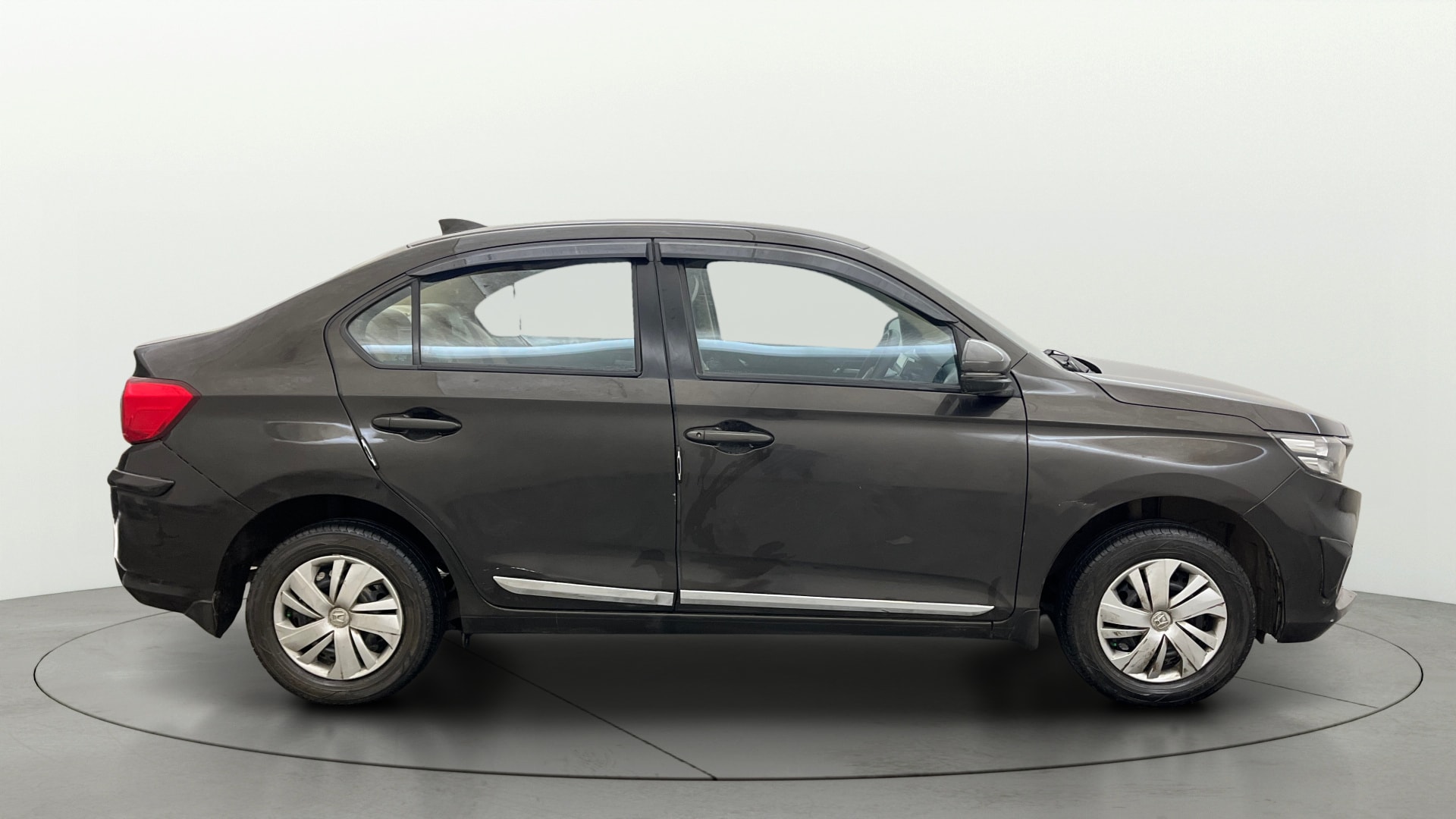 View 2019 Honda Amaze E MT Petrol BS IV Image 8 Used 2019 Honda Amaze E MT Petrol BS IV Image 8