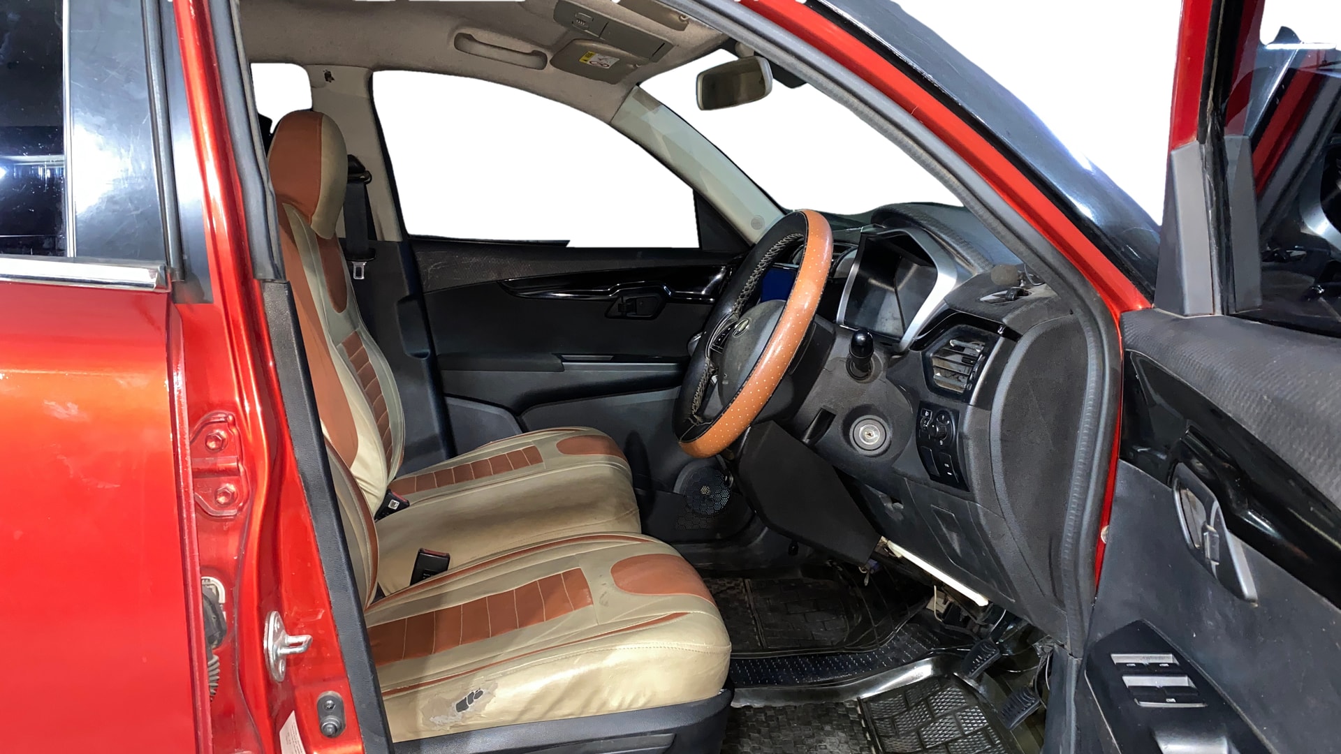 View 2018 Mahindra KUV100 K2 Petrol BS IV Image 26 Used 2018 Mahindra KUV100 K2 Petrol BS IV Image 26