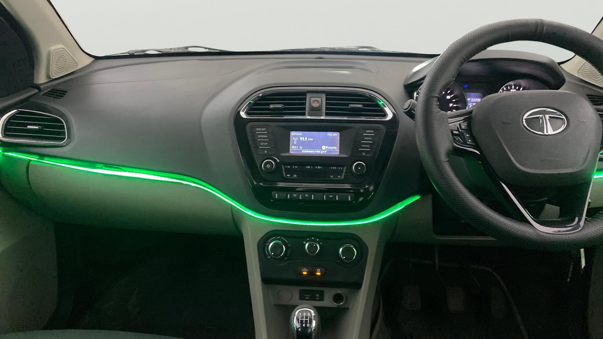 View 2018 Tata Tiago Revotorq XB Image 17 Used 2018 Tata Tiago Revotorq XB Image 17