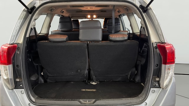View Toyota Innova Crysta Image 38 Used Toyota Innova Crysta Image 38
