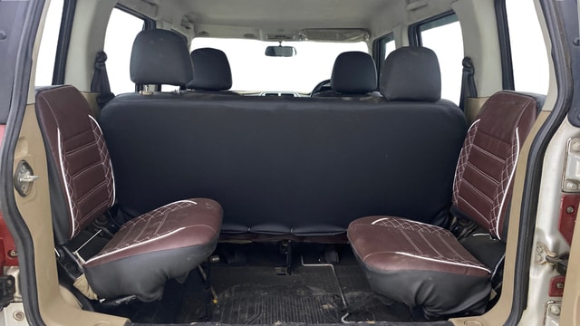 View Mahindra TUV300 Image 9 Used Mahindra TUV300 Image 9