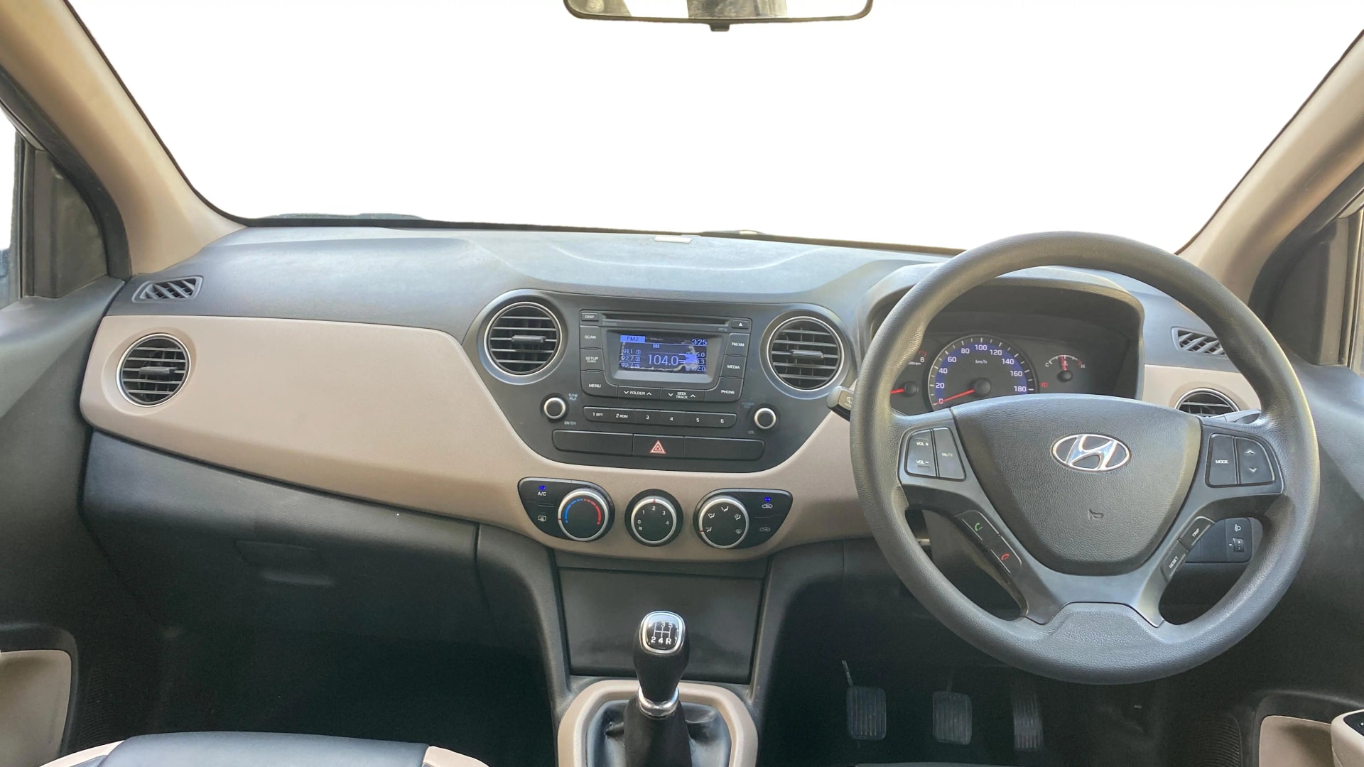 View 2015 Hyundai Xcent S Petrol Image 15 Used 2015 Hyundai Xcent S Petrol Image 15