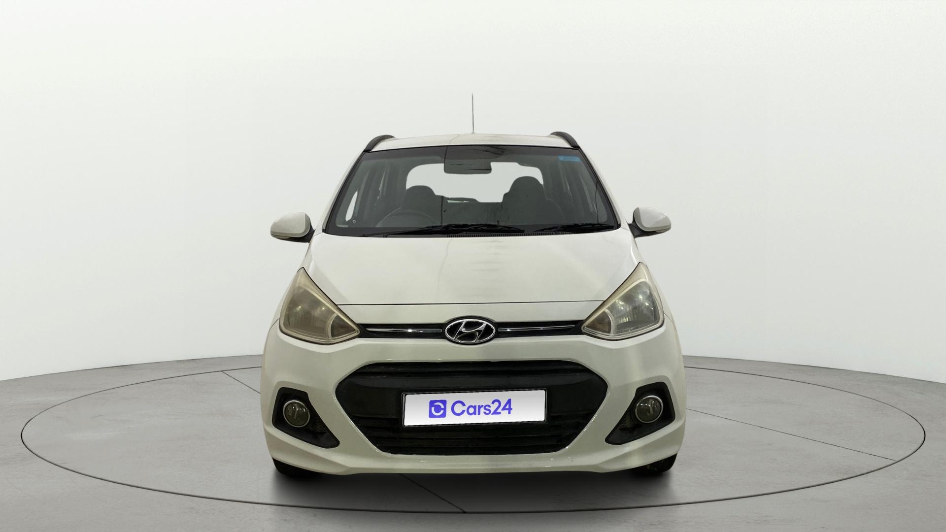 View 2015 Hyundai Grand i10 Asta AT 1.2 Kappa VTVT Image 1 Used 2015 Hyundai Grand i10 Asta AT 1.2 Kappa VTVT Image 1