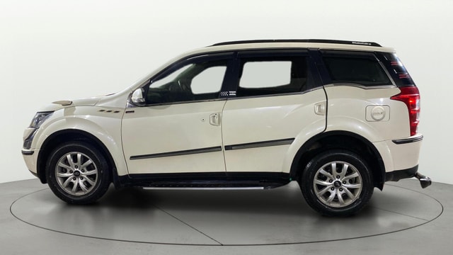 View Mahindra XUV500 Image 6 Used Mahindra XUV500 Image 6