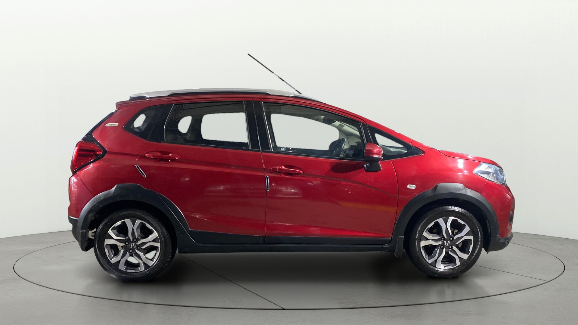 View 2019 Honda WR-V S MT Diesel Edge Edition Image 8 Used 2019 Honda WR-V S MT Diesel Edge Edition Image 8