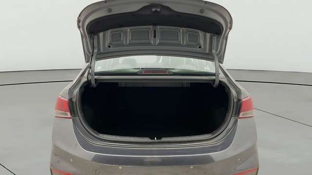 View Hyundai Verna Image 38 Used Hyundai Verna Image 38