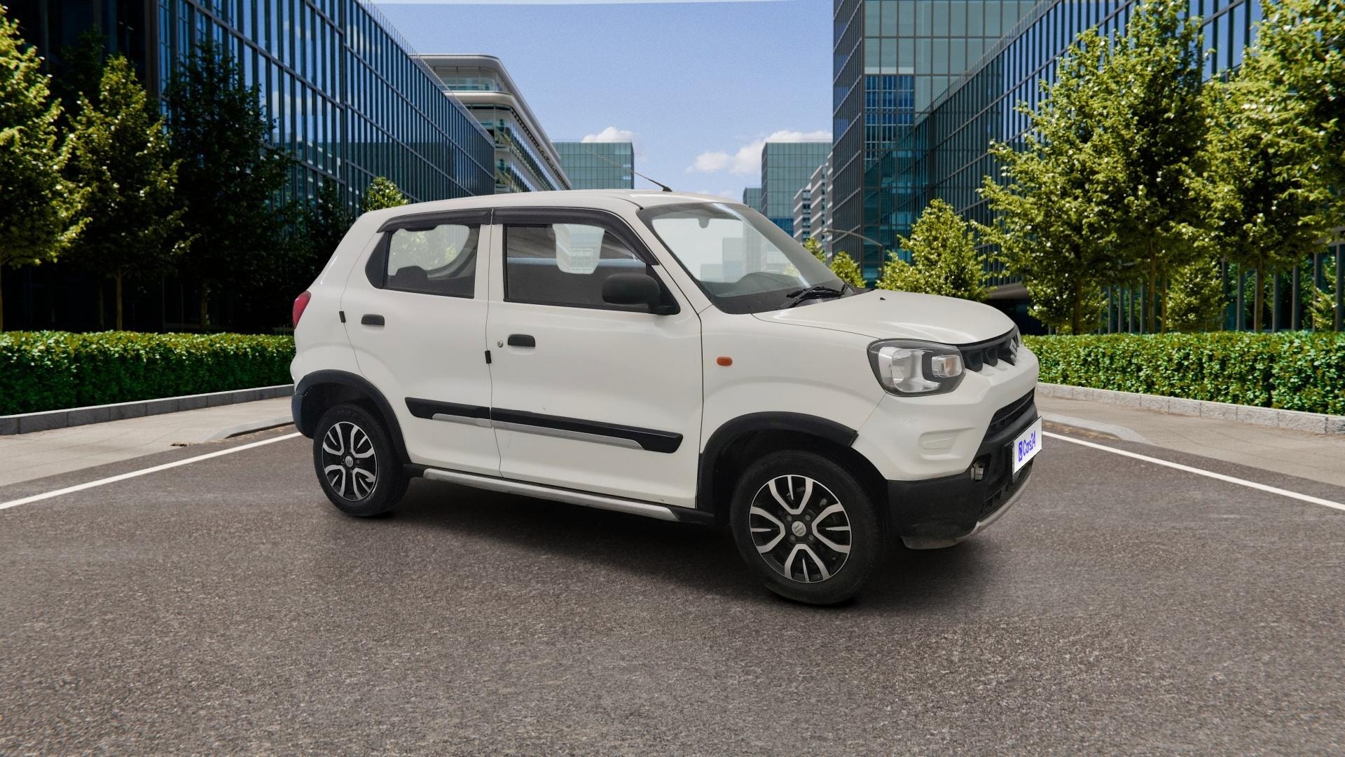 View 2022 Maruti Suzuki 1000 Base Variant Image 21 Used 2022 Maruti Suzuki 1000 Base Variant Image 21