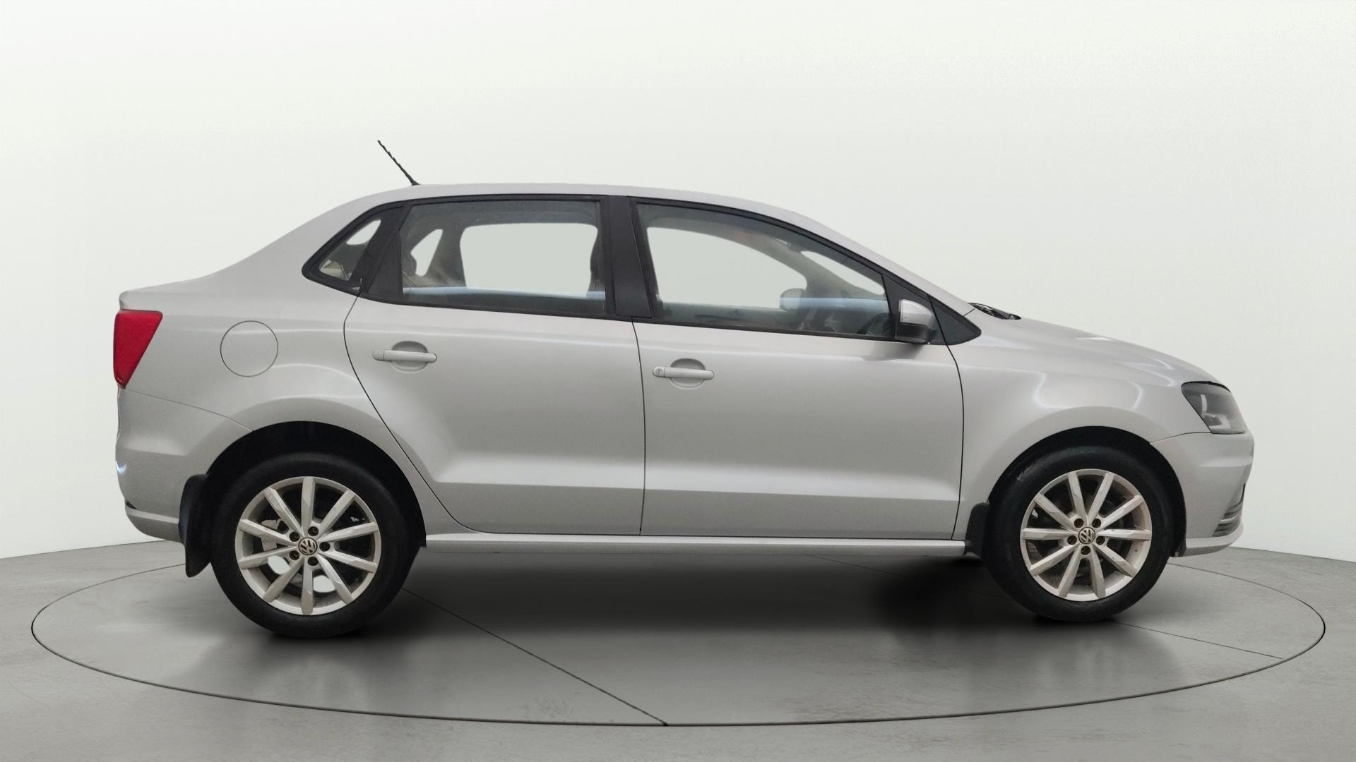 View 2018 Volkswagen Ameo 1.2L MPI Petrol Comfortline Image 8 Used 2018 Volkswagen Ameo 1.2L MPI Petrol Comfortline Image 8