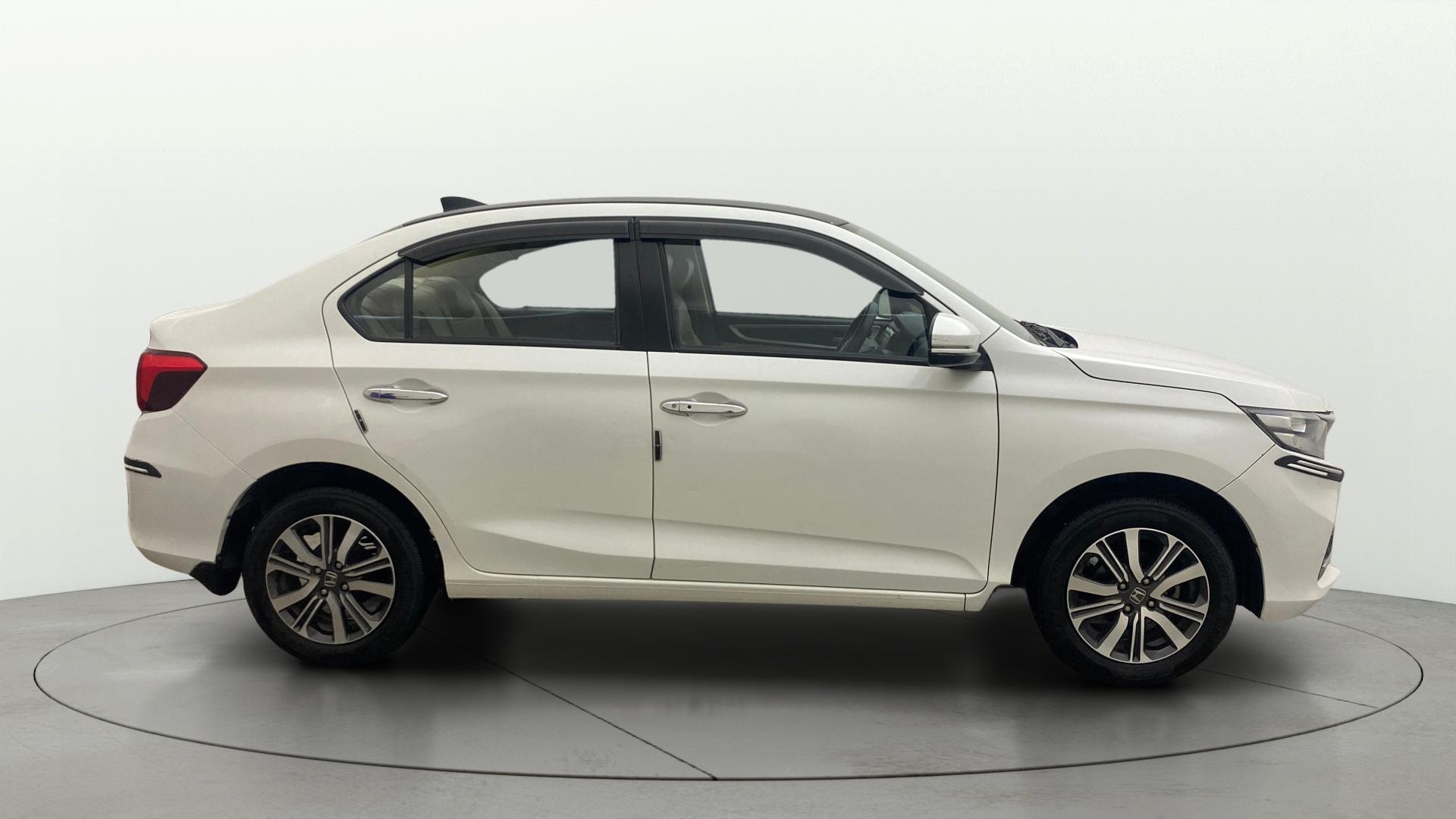 View 2023 Honda Amaze E MT Petrol BS IV Image 27 Used 2023 Honda Amaze E MT Petrol BS IV Image 27