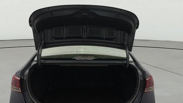 View Hyundai Verna Image 31 Used Hyundai Verna Image 31