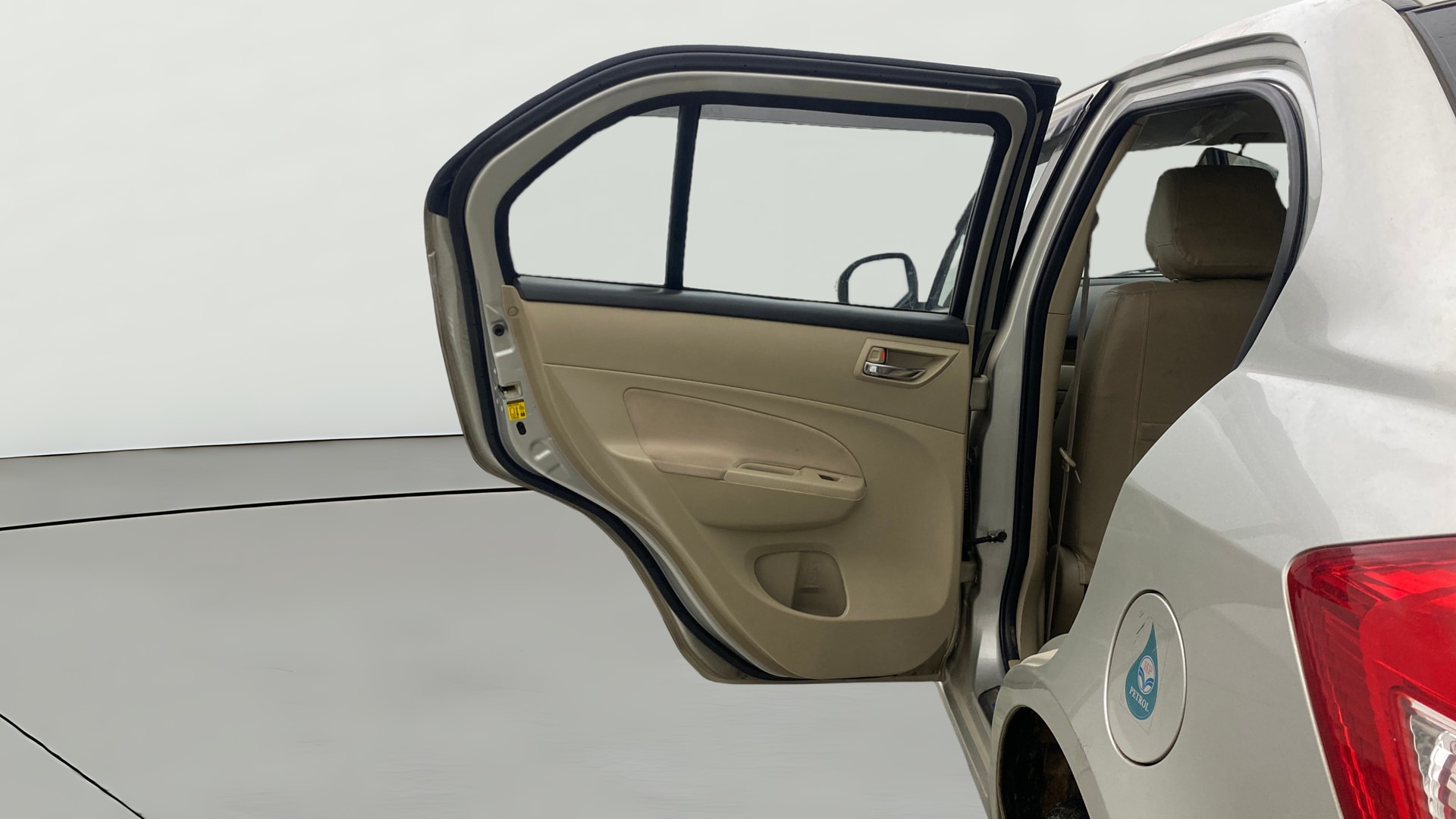 View 2015 Maruti Suzuki 1000 Base Variant Image 22 Used 2015 Maruti Suzuki 1000 Base Variant Image 22