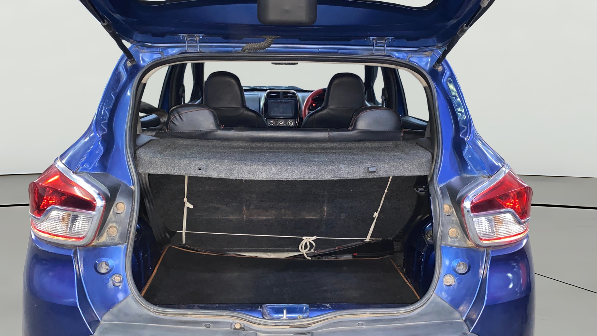 View 2017 Renault Kwid RXT 1.0 Driver Airbag Option Image 38 Used 2017 Renault Kwid RXT 1.0 Driver Airbag Option Image 38