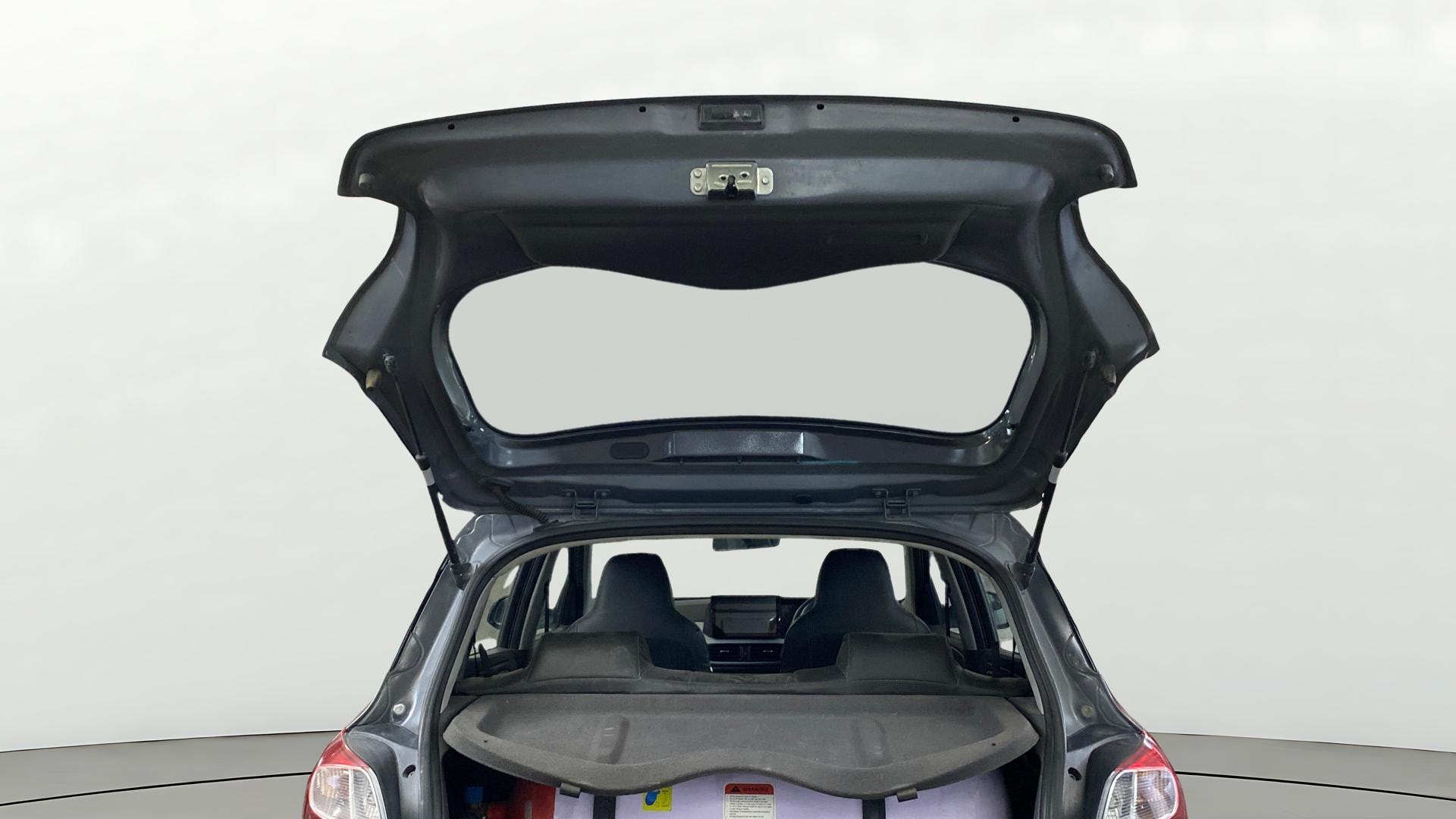 View 2021 Hyundai Grand i10 Nios Magna CNG Image 16 Used 2021 Hyundai Grand i10 Nios Magna CNG Image 16