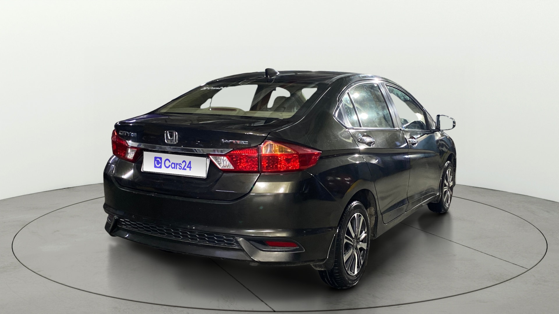 View 2017 Honda City ZX MT Diesel Anniversary Edition Image 44 Used 2017 Honda City ZX MT Diesel Anniversary Edition Image 44