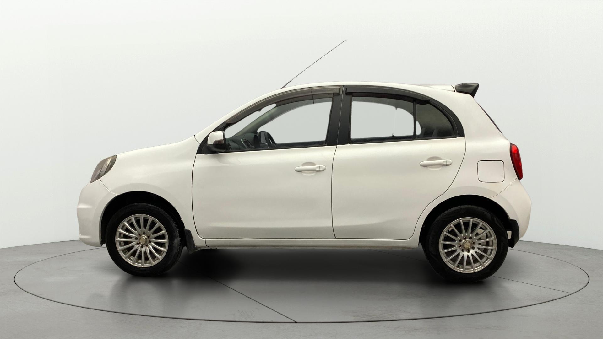 View 2019 Nissan Micra Active XV Image 5 Used 2019 Nissan Micra Active XV Image 5