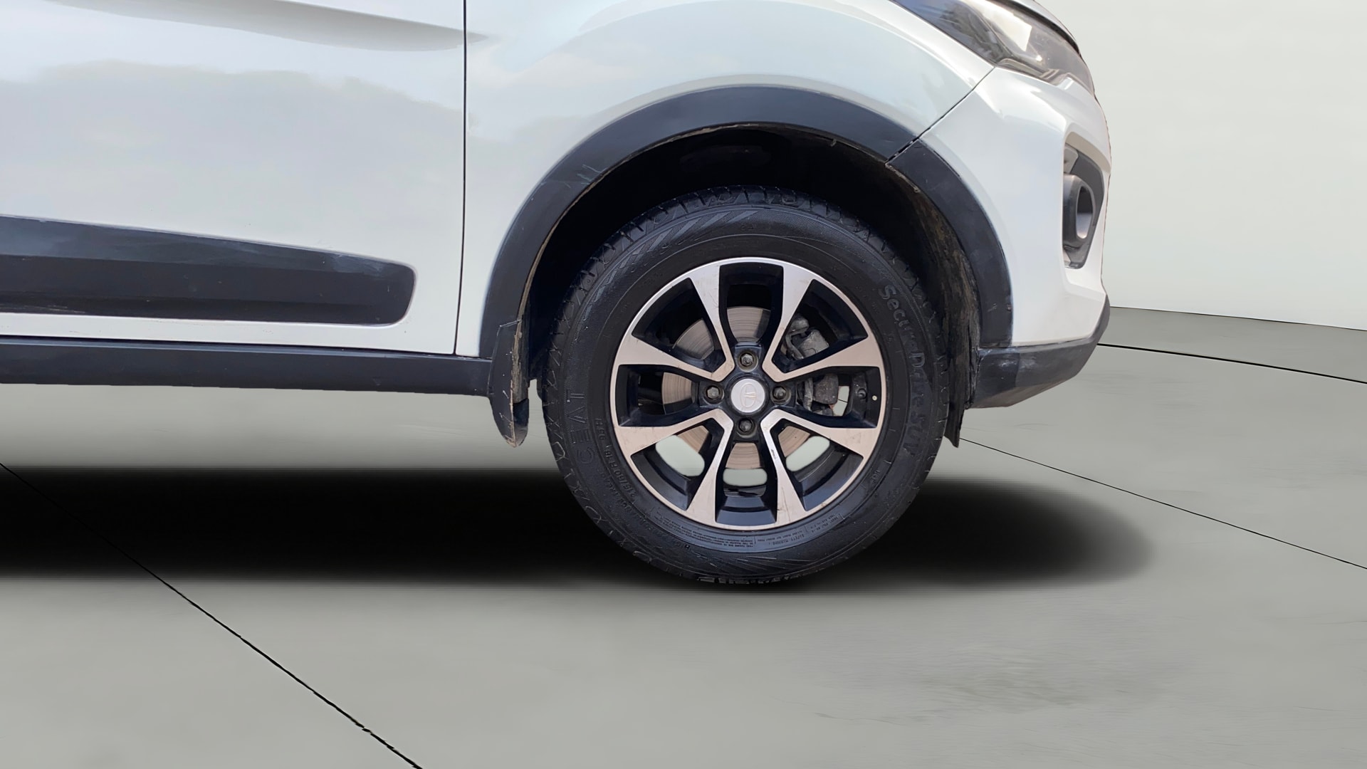 View 2020 Tata Nexon Revotron XE Image 46 Used 2020 Tata Nexon Revotron XE Image 46