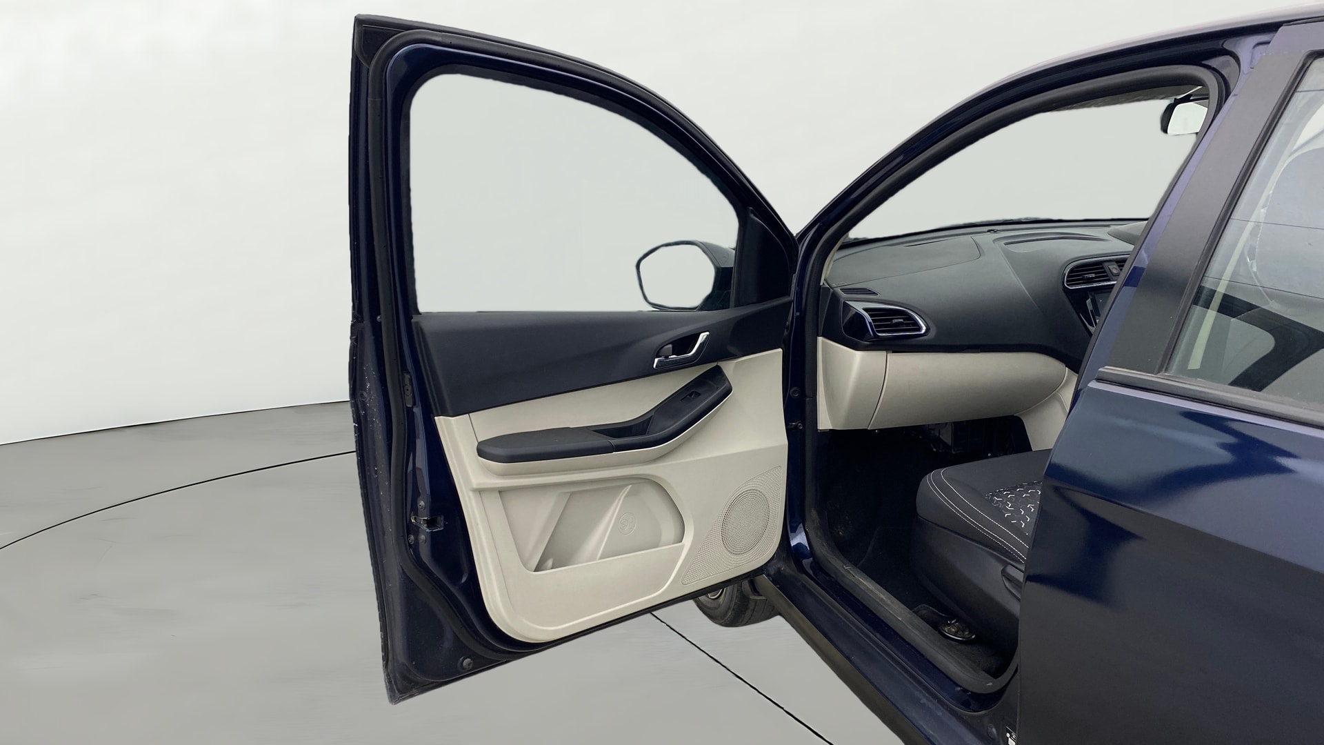 Used 2022 Tata Tiago Used 2022 Tata Tiago