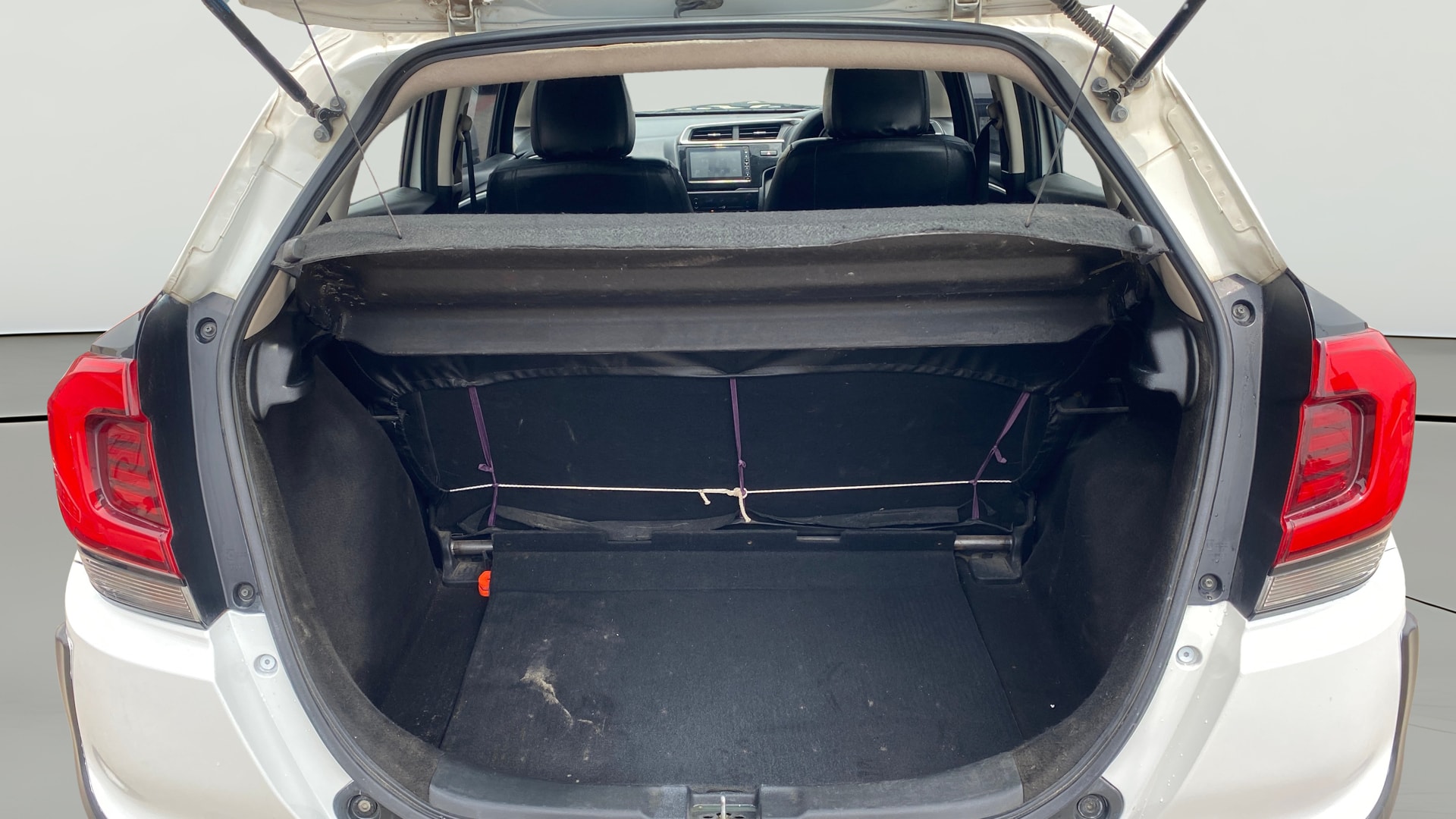 View 2021 Honda WR-V S MT Diesel Edge Edition Image 40 Used 2021 Honda WR-V S MT Diesel Edge Edition Image 40