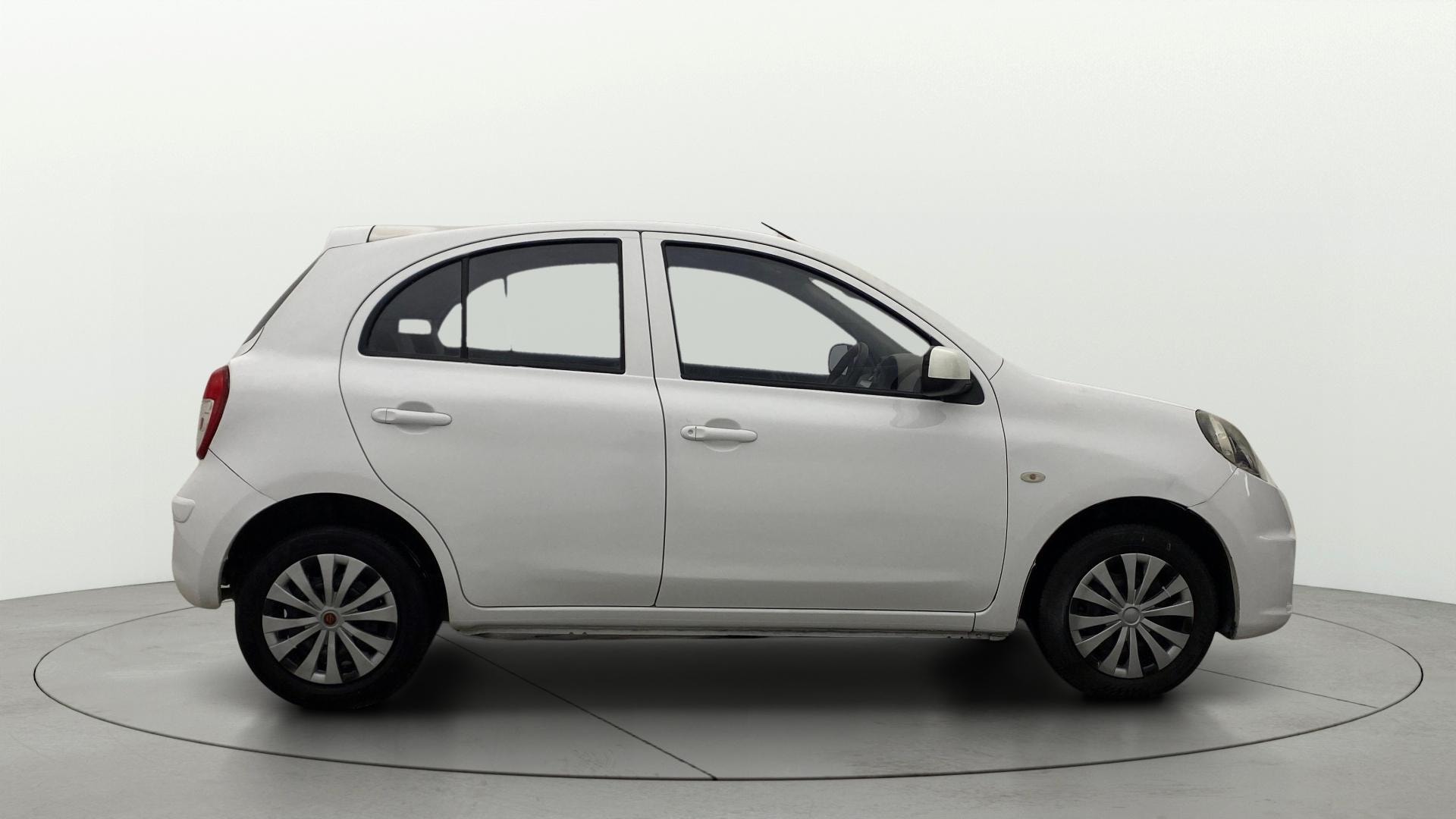 View 2014 Nissan Micra Active XV S Image 8 Used 2014 Nissan Micra Active XV S Image 8